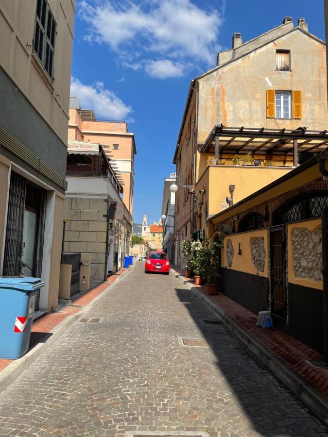 Appartamento Stella Marina In Pieno Centro Di Pietra Ligure Sulla Passeggiata E A Un Passo Dal Mare Dış mekan fotoğraf
